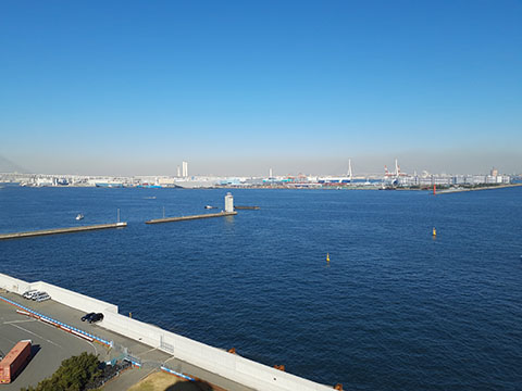 本牧埠頭のシンボル｜横浜港シンボルタワー